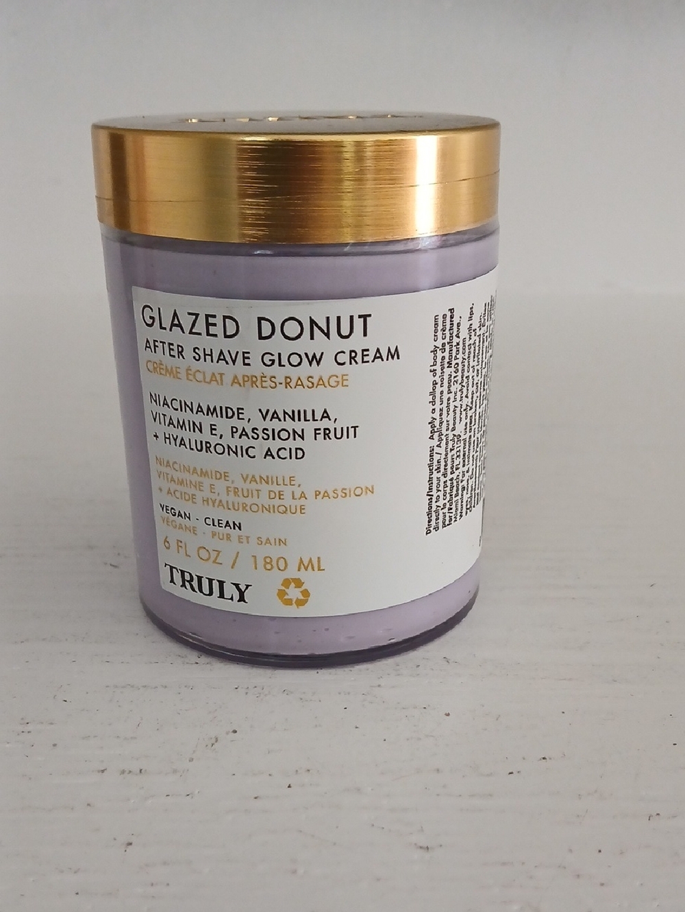 TRULY Glazed Donut After Shave Glow Cream